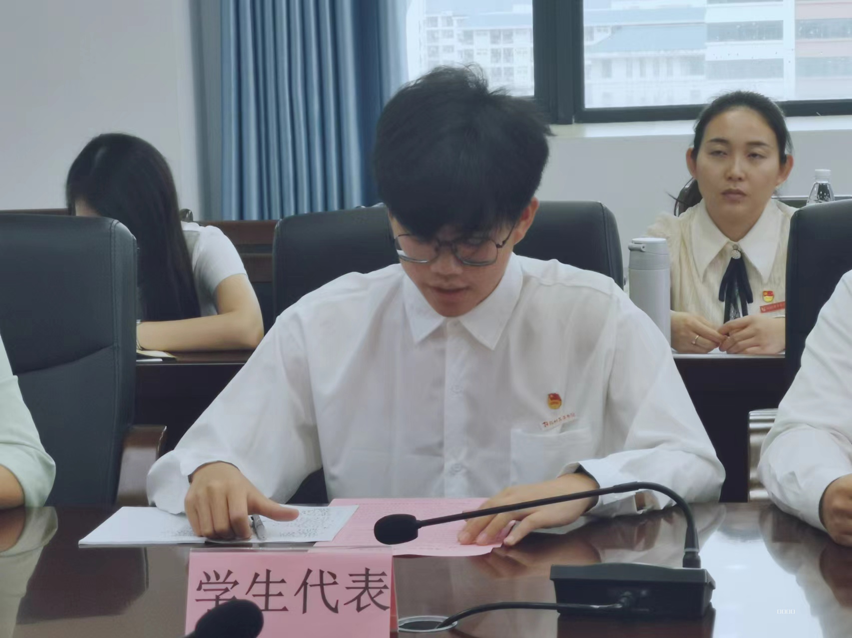 学生代表 信息技术系2022级计算机应用技术 黄嘉豪.jpg