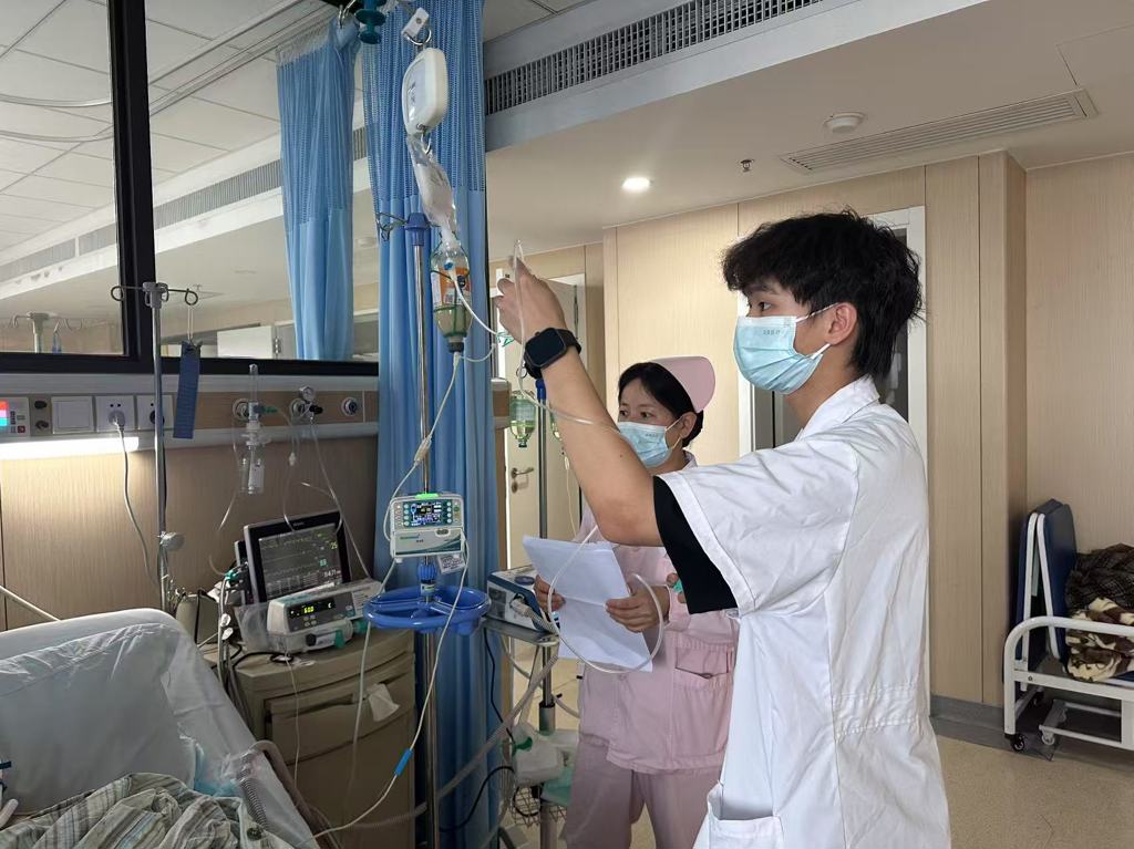 图片2.jpg 图片2.jpg